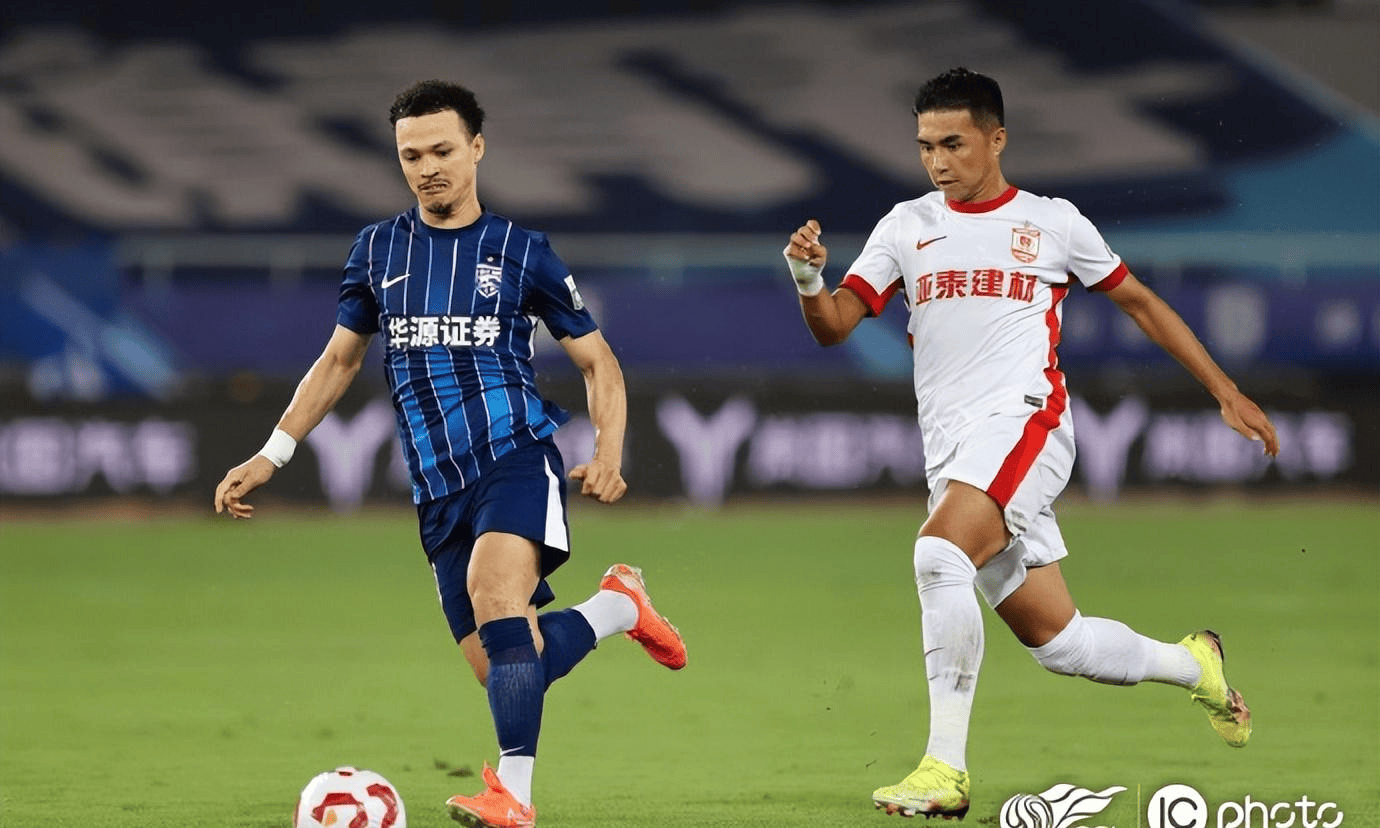 比分胶着战，悬念重重赛事精彩的简单介绍