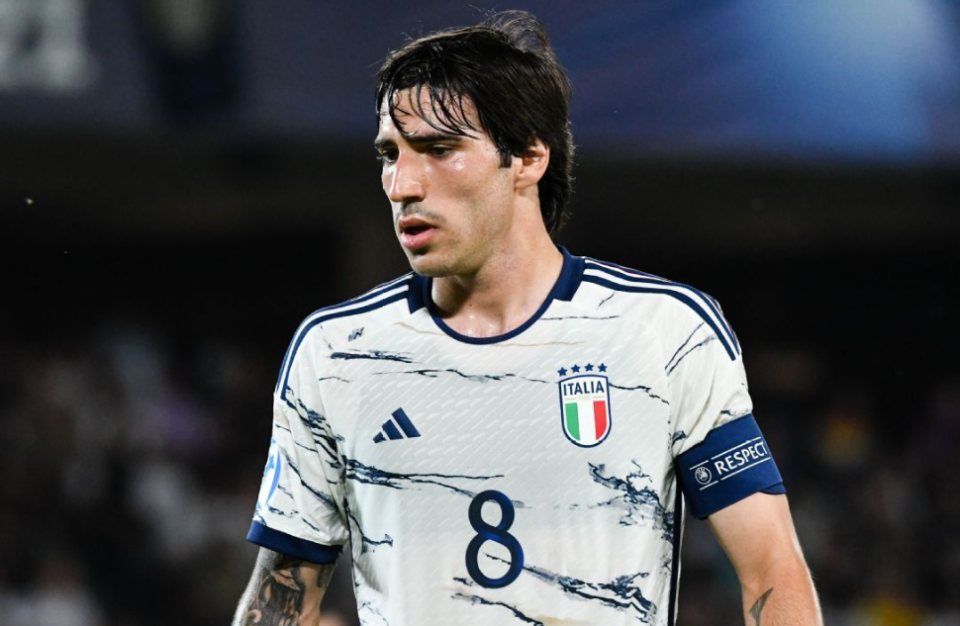 关于AC米兰遭遇绝境，需尽快扭转颓势的信息