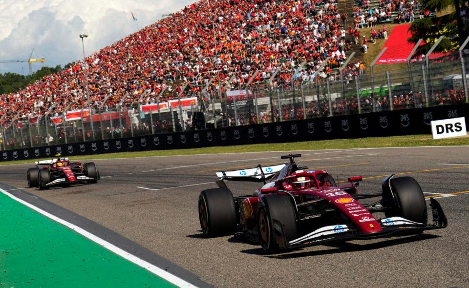 阿斯顿马丁逆转红牛二队，维斯塔潘扛起全队的简单介绍