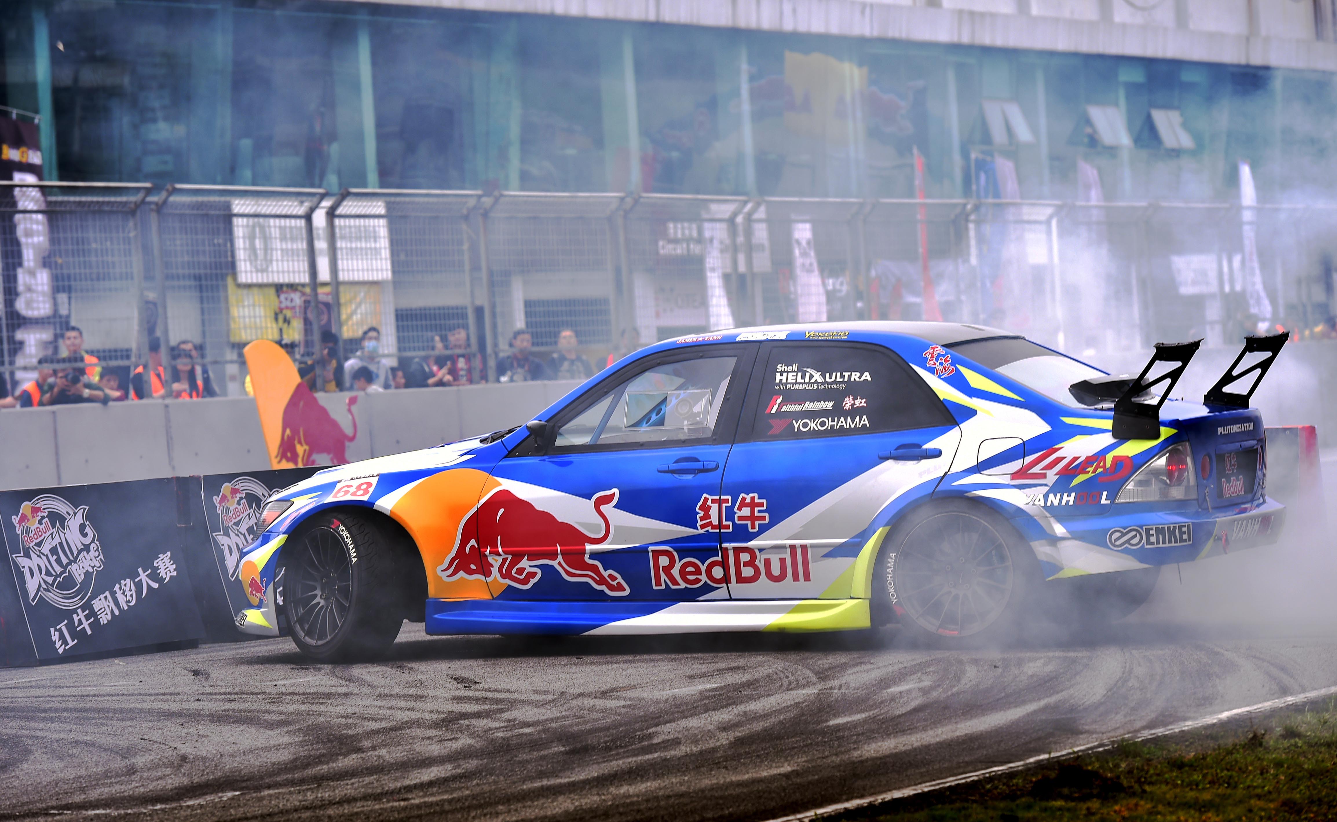 关于红牛车队翻盘索伯车队,皮亚斯特里高光表现的信息 关于红牛车队翻盘索伯车队,皮亚斯特里高光表现的信息